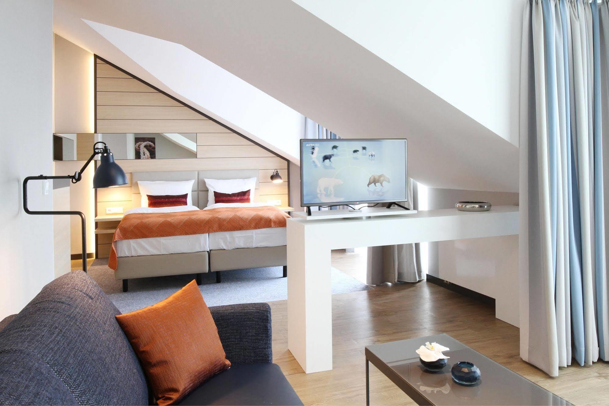 Hafenhotel Meereszeiten Heiligenhafen Kültér fotó